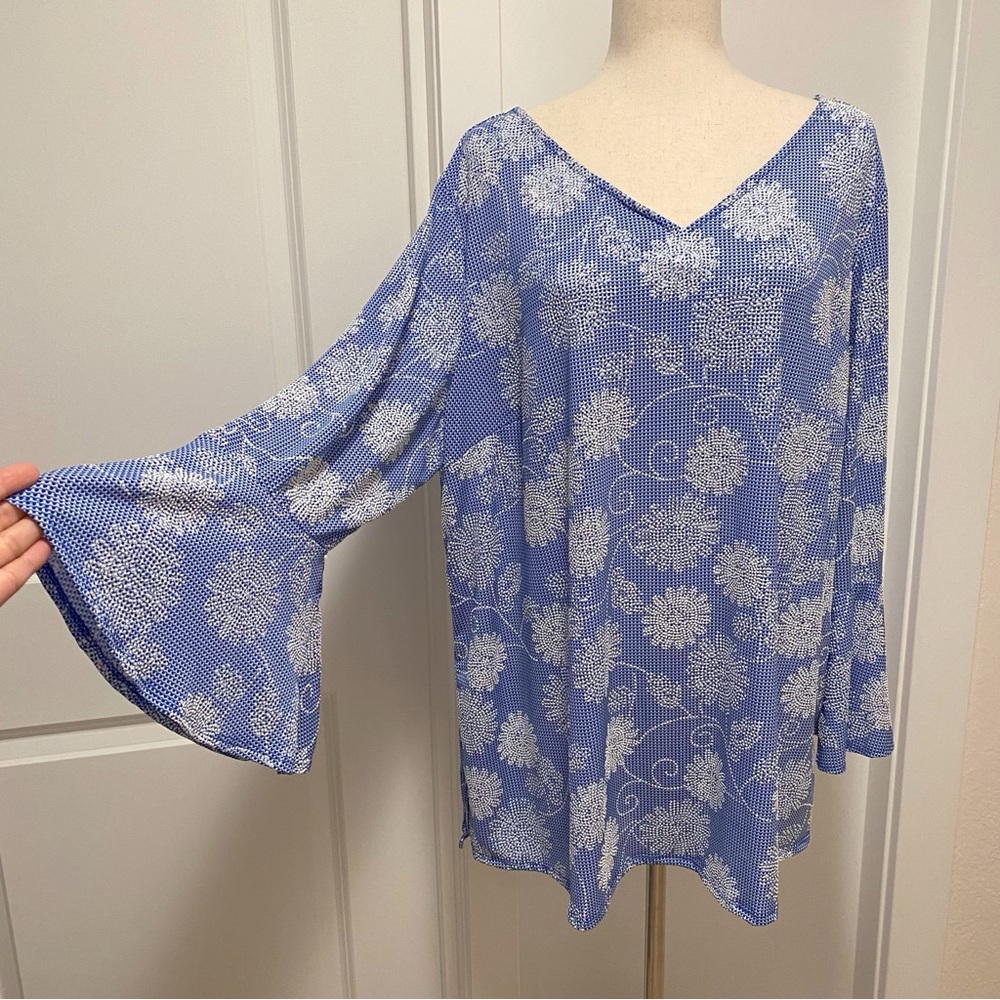 Cocomo Woman 3X Floral Blouse Polyester Spandex Statement Sleeves Vacation Blue